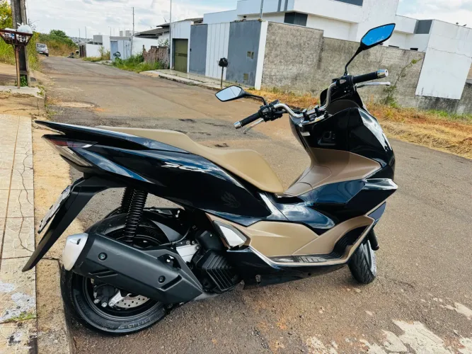 PCX 25/25 único dono IPVA 2026 pago