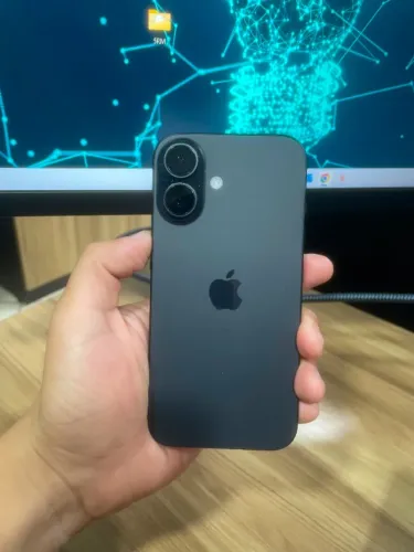 iPhone 16 128GB Preto - Perfeito estado, com nota fiscal