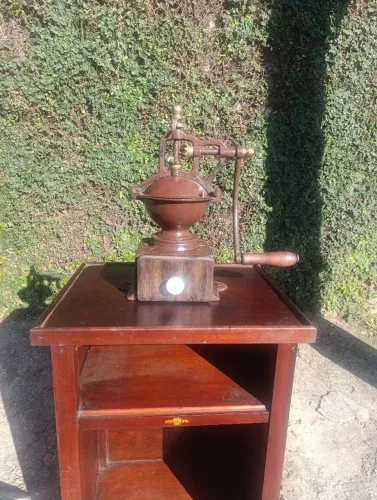 Moedor/ Moinho mais de 100 anos