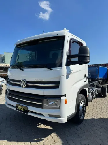 9-170 4x2 MANUAL CHASSIS