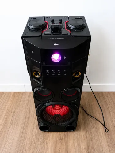? CAIXA DE SOM LG XBOOM ORIGINAL ?
