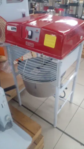 MISTURADOR INDUSTRIAL DE MASSAS, DE 22 LITROS, DA MARCA PROGAS, NOVO, PROMOÇÃO!!!!