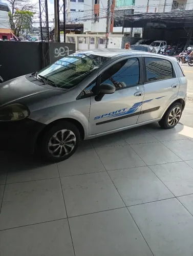 Fiat Punto Attractive 1.4 Fire Flex 8V 5P 2014