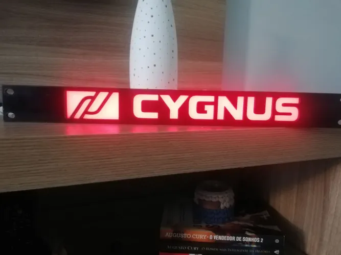 Módulo luminoso com Logomarca Cygnus