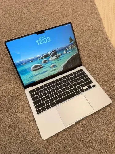 MacBook Air 2025 - Novo