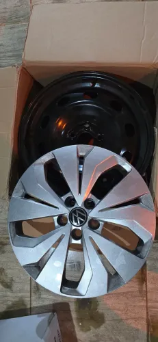 Vendo Jogo de Rodas e Calotas Originais Aro 16 5 Furos