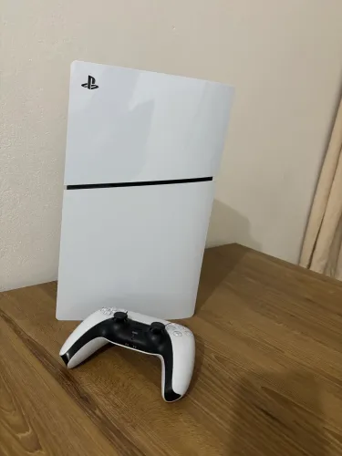 PS5 Slim mída física Completo + 1 Controle