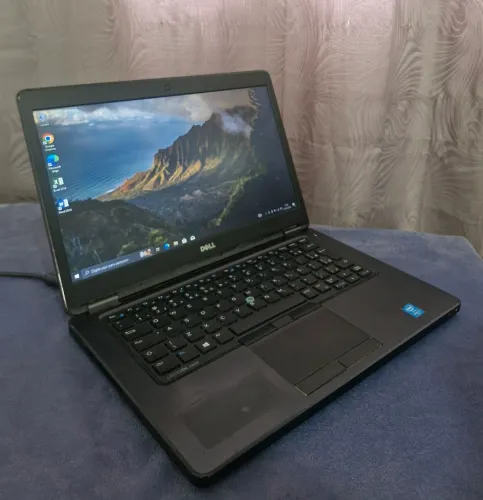 Notebook Dell Latitude i5 de 5° Geração/ 8GB de RAM e SSD 128GB
