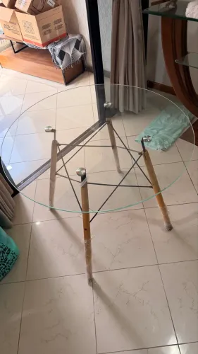 Mesa Eames Eiffel Redondo Tampo de Vidro 110cm