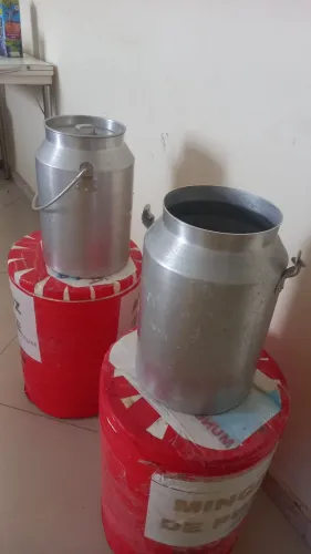 2 de baldes de Alumínio com isopor Térmico