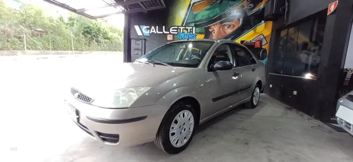 Ford Focus Sedan 1.6/1.6 Flex 8v/16v 4P Mec. 2004