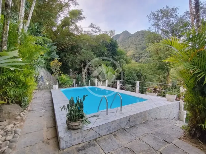 Refúgio na Serra com piscina, lareira e 1.200 M2 de natureza codigo: 329162