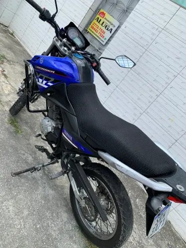 Crosser
