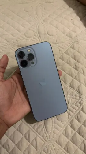 Vendo iphone 13 pro max em perfeito estado de conservação sem risco nem trincado 