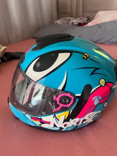Vendo capacete novinho