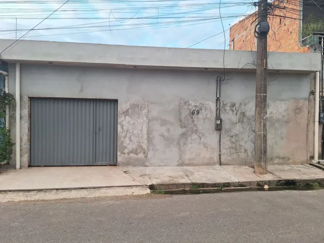 Casa no 40 horas/ Jardim nova Esperança