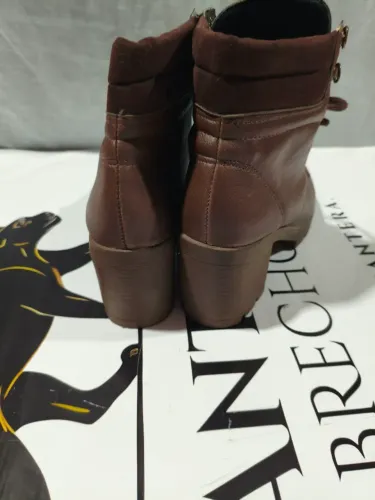 Bota feminina número 36