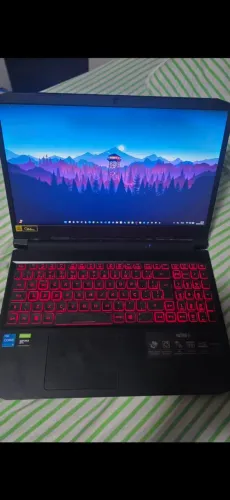Notebook gamer nitro 5 + suporte de brinde