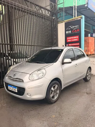 Nissan March SV 1.6 16V Flex Fuel 2013