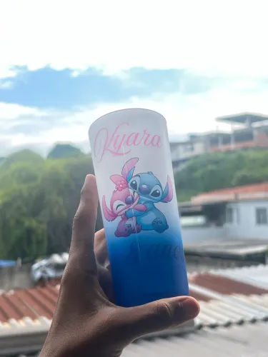Copos personalizados para festas e aniversários