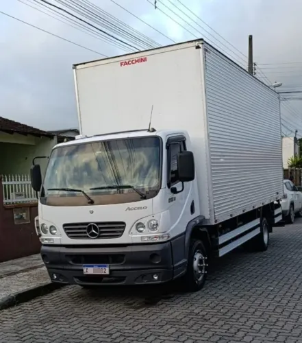 MB Acello 915