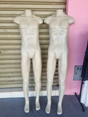 Maniquim expositor roupas para loja