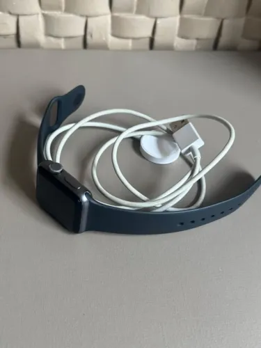 Apple Watch Series 3 38mm + Carregador - Bat 79% - Envio OLX Pay - Parcelo 18 e Troco