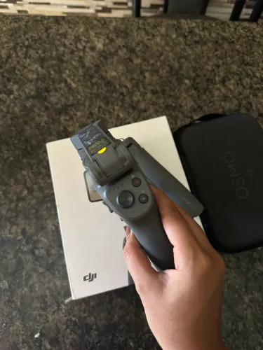 Gimbal DJI Osmo Mobile 3 (valor a negociar)