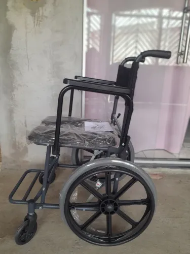 CADEIRA DE BANHO PARA PCD ATÉ 80 KG