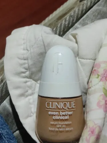 Base de maquiagem - Clinique 