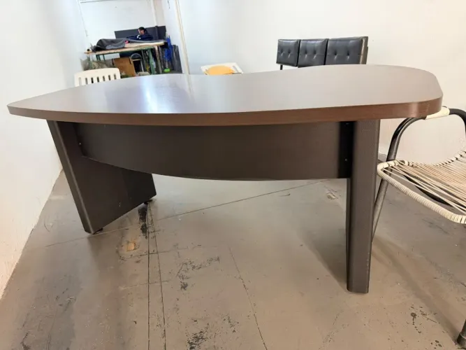 Vendo mesa escritório