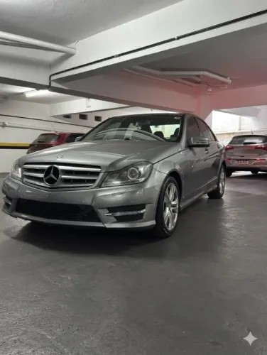 Mercedes-Benz C-200 CGI Avantgarde 1.8 16V 184cv Aut. 2013