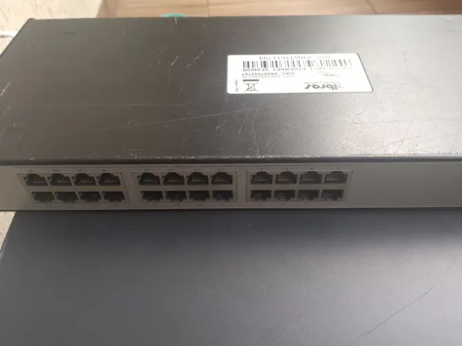 Switch fast ethernet sfb2400r