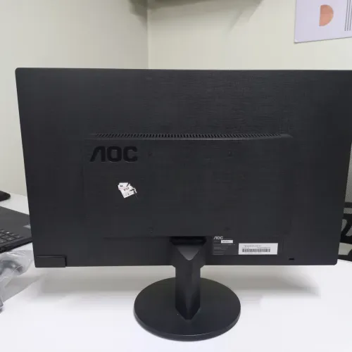 Monitor AOC 18'