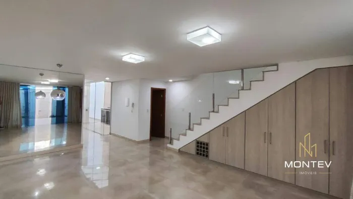 Casa residencial com piscina e churrasqueira à venda em Manoel Valinhas, Divinópolis