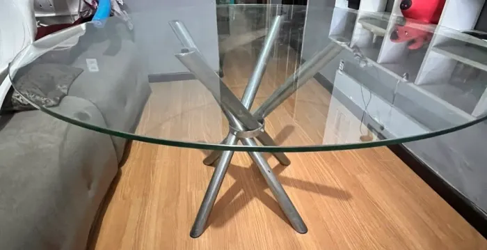Mesas de jantar escrivaninha 119 CM redonda vidro temperado base metal Mia
