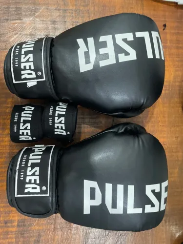 Luva de boxe PULSER + BANDAGEM PULSER