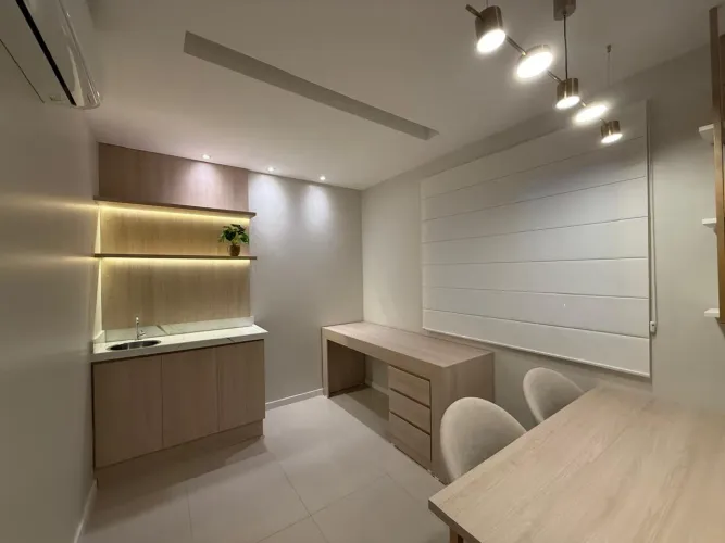Subloco sala de 25 m² no Ed. Evolution - bairro Umarizal