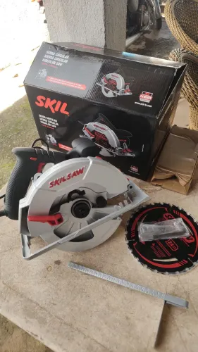 Serra Circular Skil 1400w nova