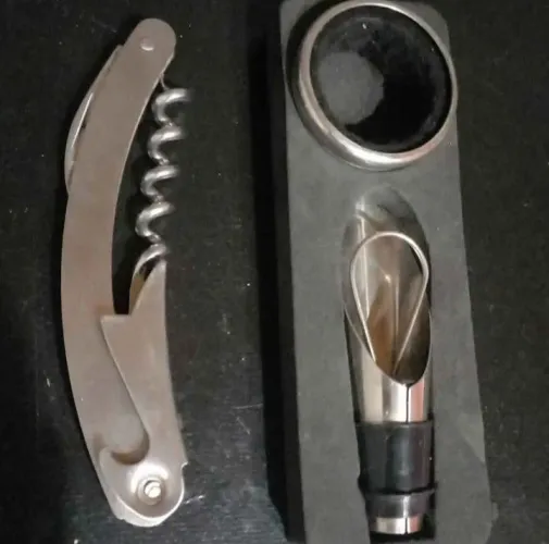KIT ABRIDOR E DOSADOR DE VINHO
