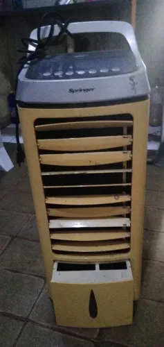 Climatizador de ar com defeito para retirar peças ou consertar