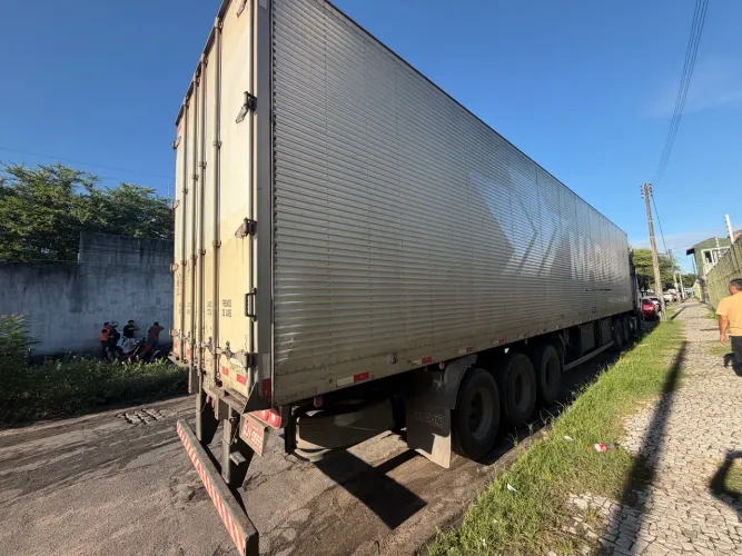 CARRETA BAÚ RANDON 2018