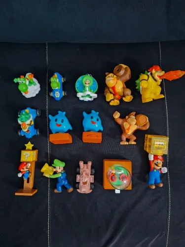 Coleção Super Marios, Brindes McDonald's.
