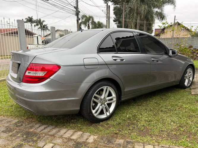 Mercedes-Benz C-180 CGI Classic 1.8 16V 156cv Aut. 2012