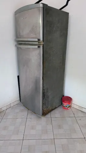 Vendo geladeira Brastemp