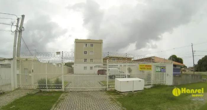 Apartamento com 3 quartos para alugar por R$ 2200.00, 59.27 m2 - BOQUEIRAO - CURITIBA/PR