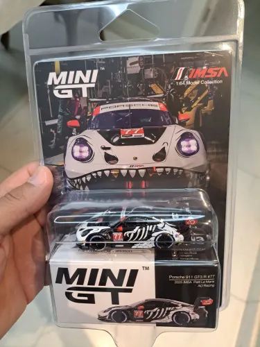Porsche 911 Skeleton MiniGT