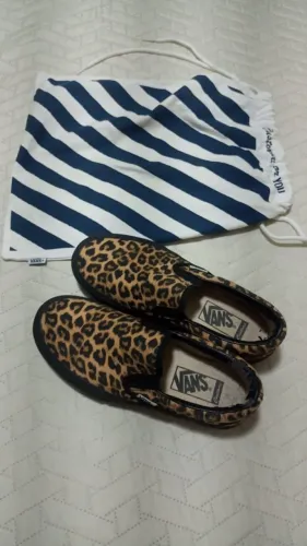 Tênis slep on Vans - leopardo número 35