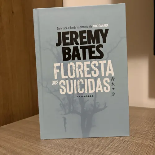 Livro Floresta dos Suicidas - Jeremy Bates (Darkside)