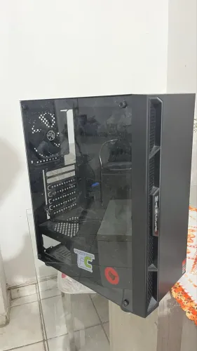 Gabinete gamer conservado!!
